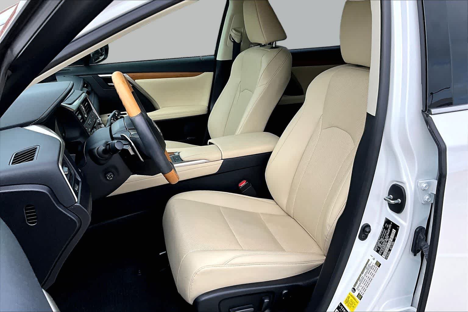 Certified Used 2022 EMINENT WHITE PEARL Lexus  image 8