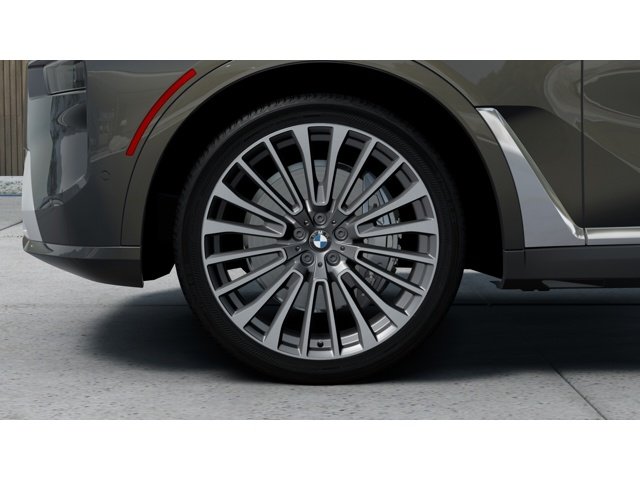 New 2027 Gray BMW X7 40i image 7