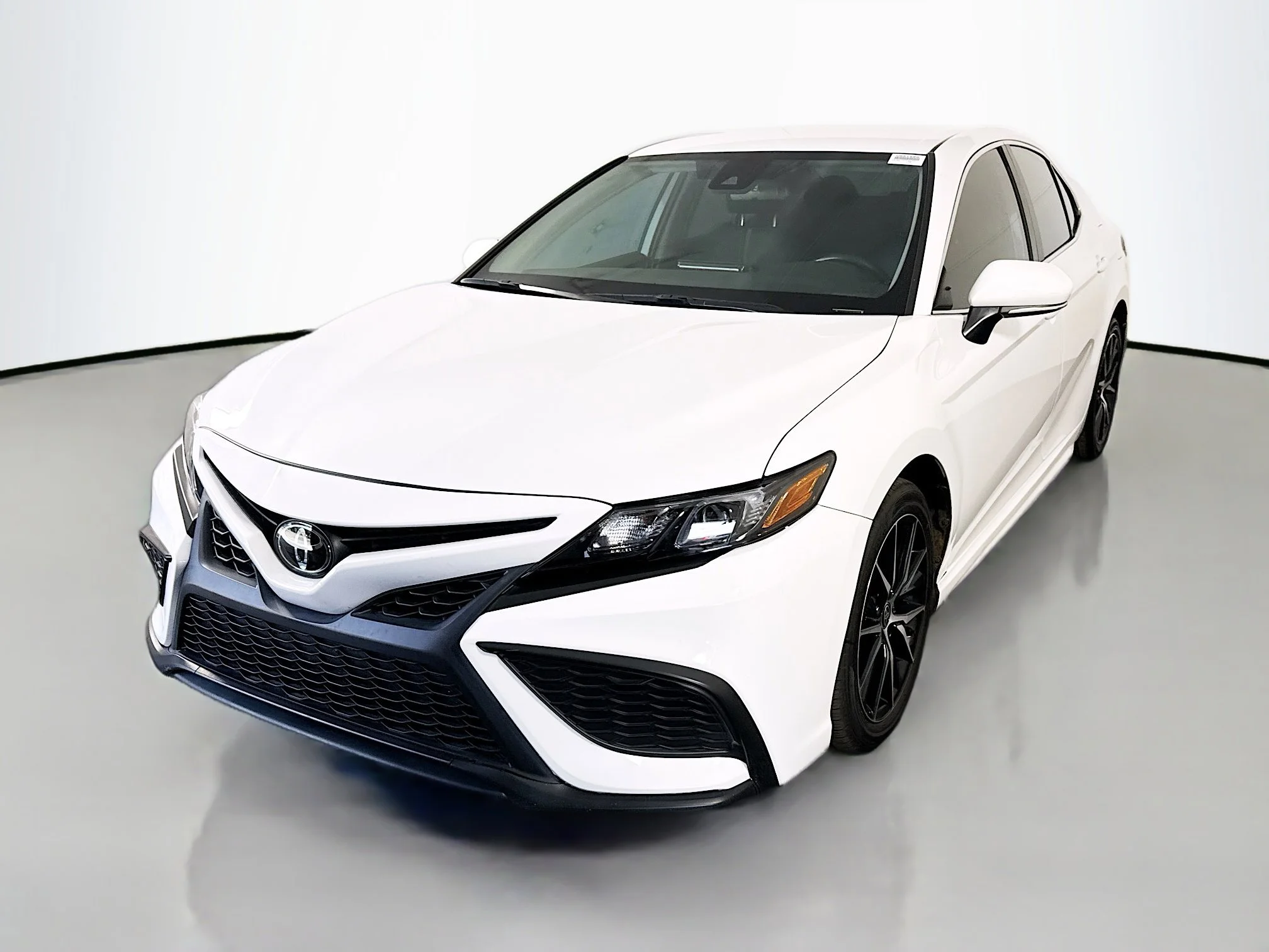 Used 2024 Ice Edge Toyota SE image 3
