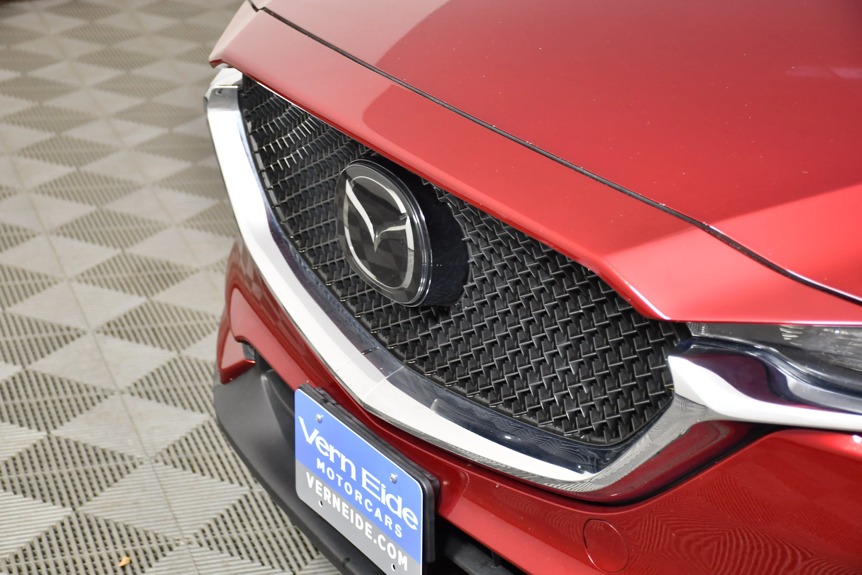 Used 2018 Soul Red Crystal Metallic Mazda Sport image 11