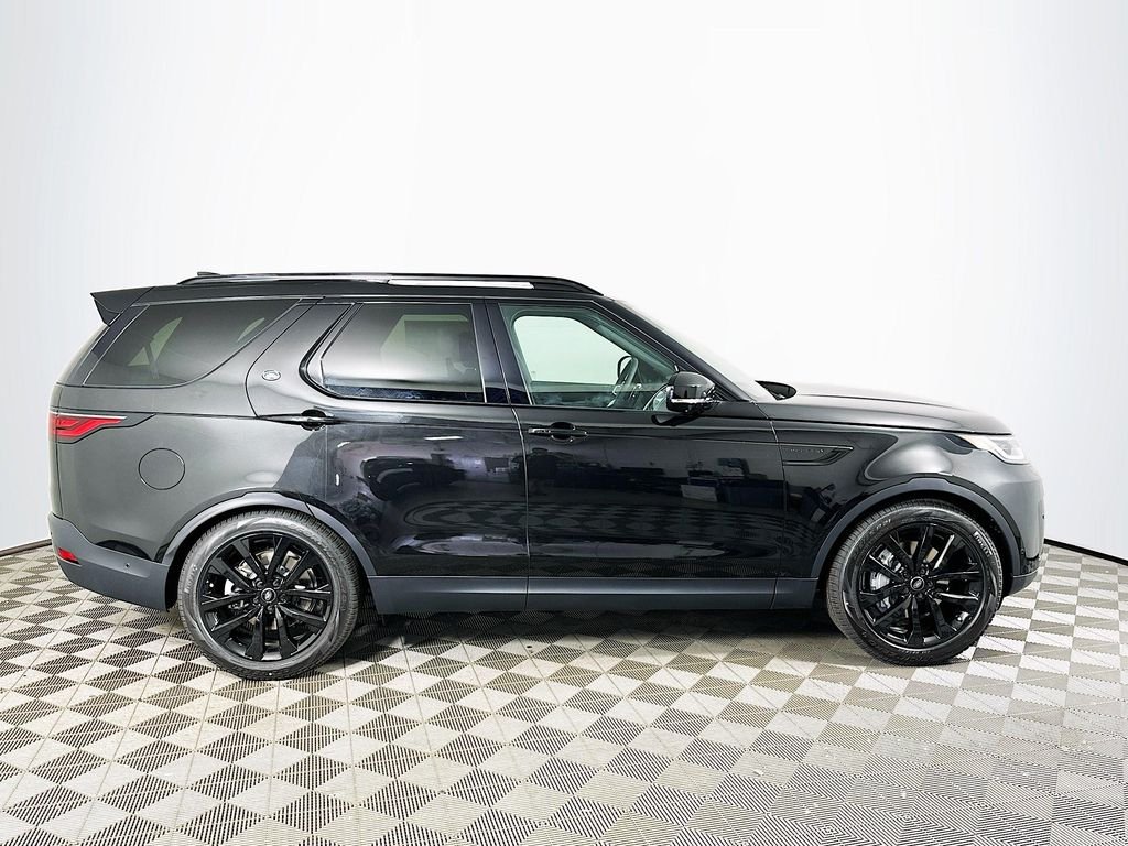 Used 2026 Santorini Black Metallic Land Rover S image 4