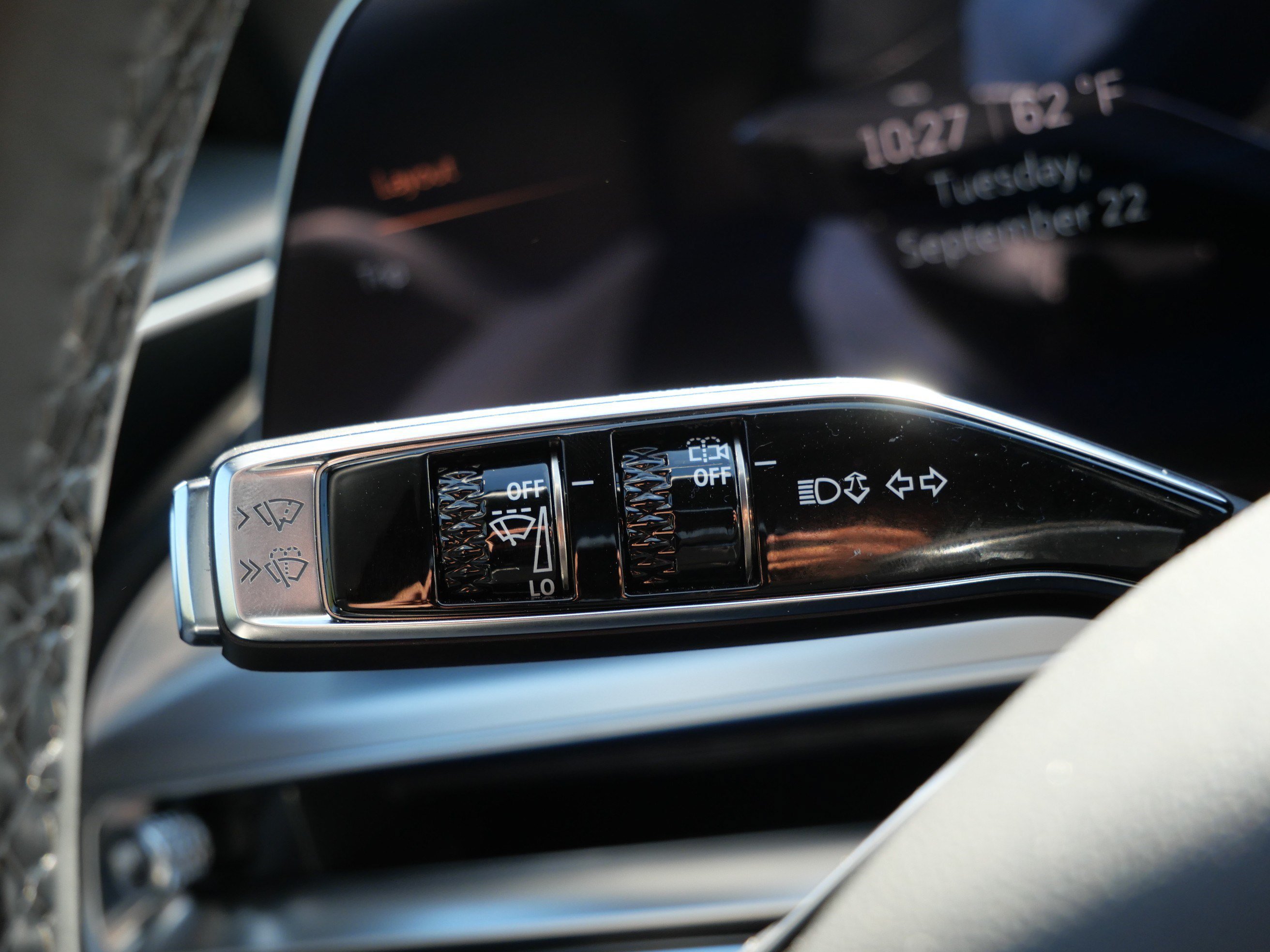 2026 Cadillac LYRIQ Premium Sport - Photo 23