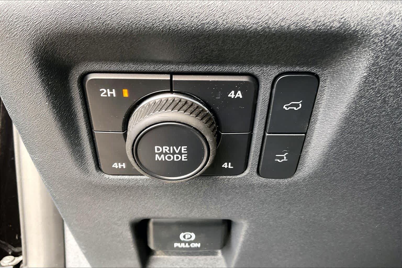 New 2027 Agate Black Metallic Ford MAX Platinum image 15
