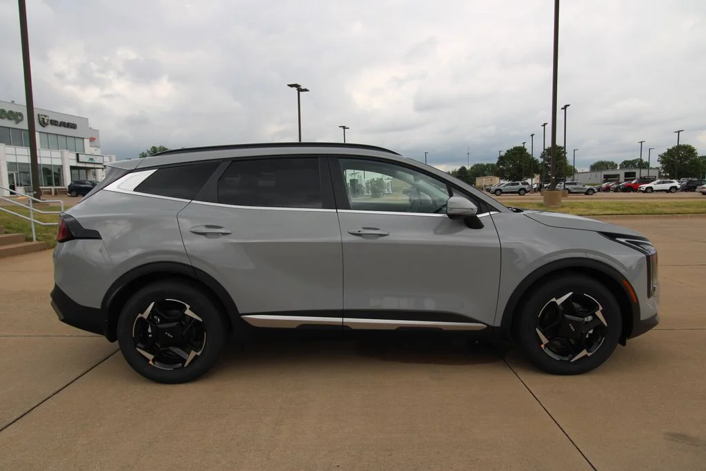 New 2026 Gray Kia EX image 4