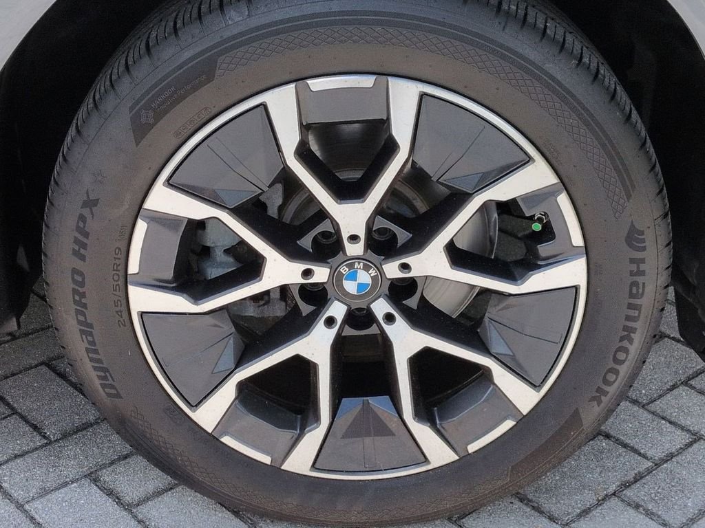 2025 BMW X3 30 - Photo 11