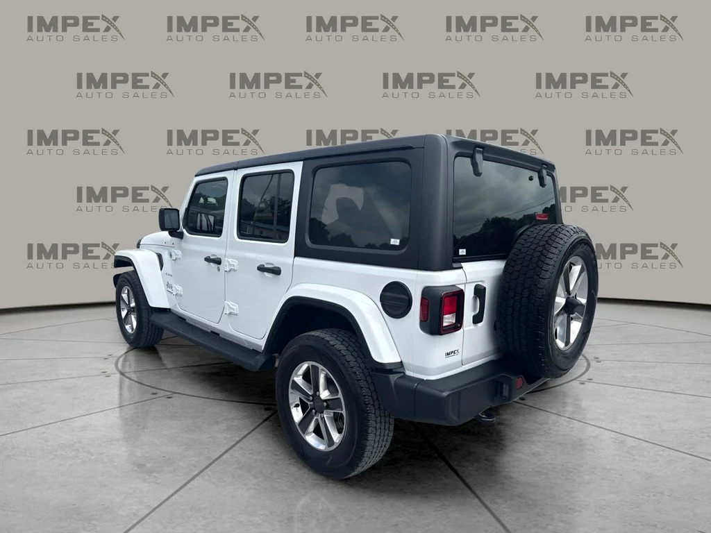 Used 2022 White Jeep Unlimited Sahara image 3