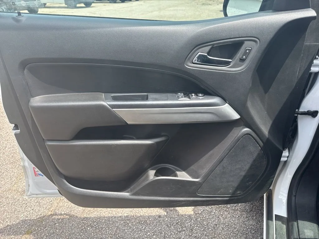Used 2022 Summit White Chevrolet LT image 20