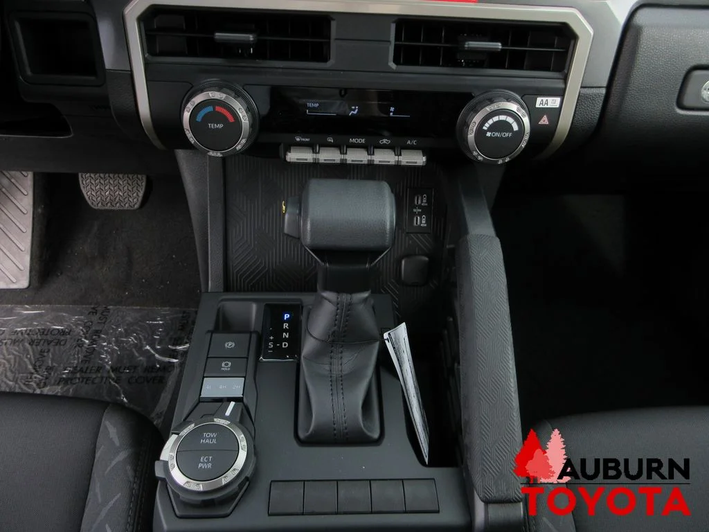 2026 Toyota Tacoma SR5 - Photo 11