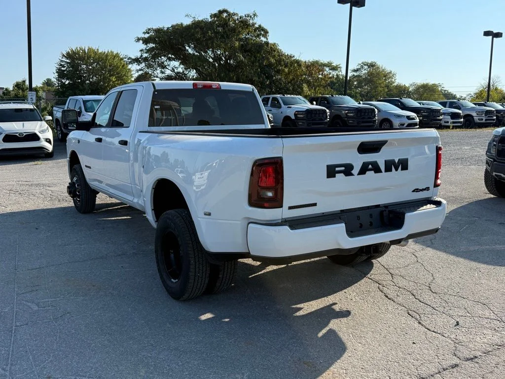 New 2027 Bright White Clear-Coat Exterior Paint RAM Big Horn image 9