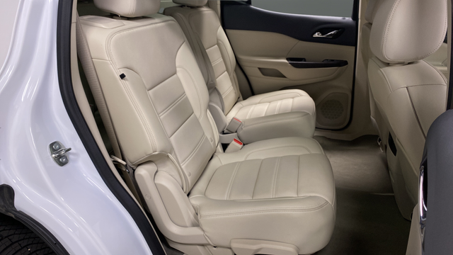 Used 2023 White Frost Tricoat GMC Denali image 26