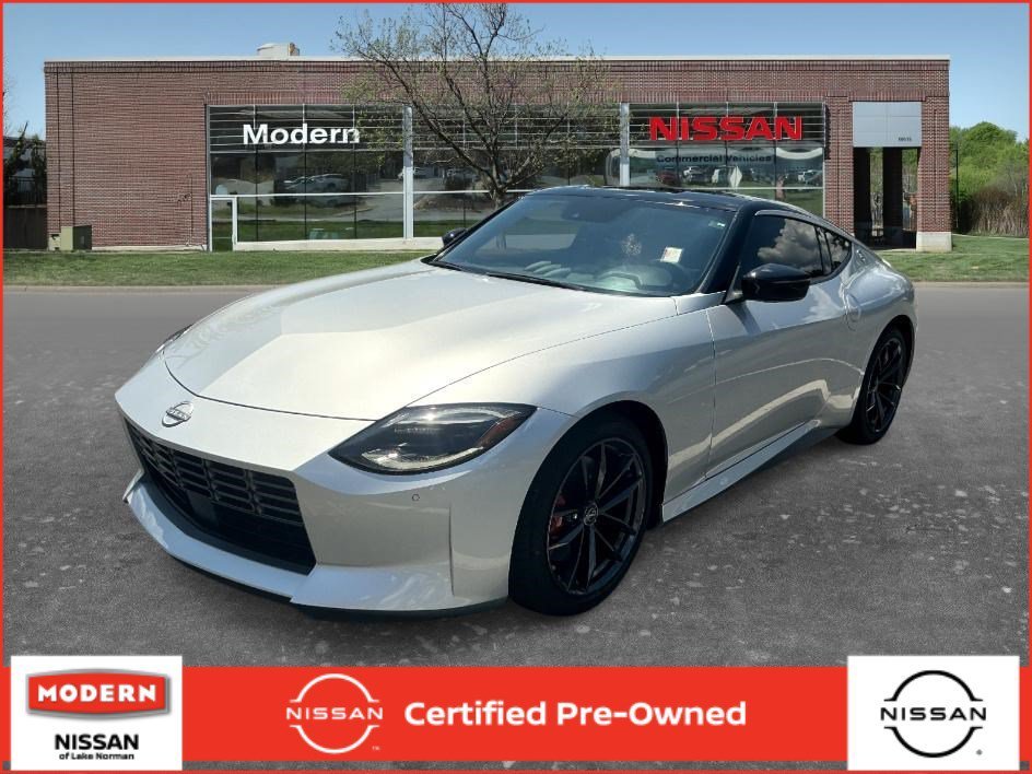 Used 2024 Brilliant Silver/Super Black Nissan Performance image 1