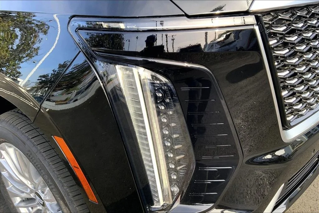 2026 Cadillac Escalade Luxury - Photo 14