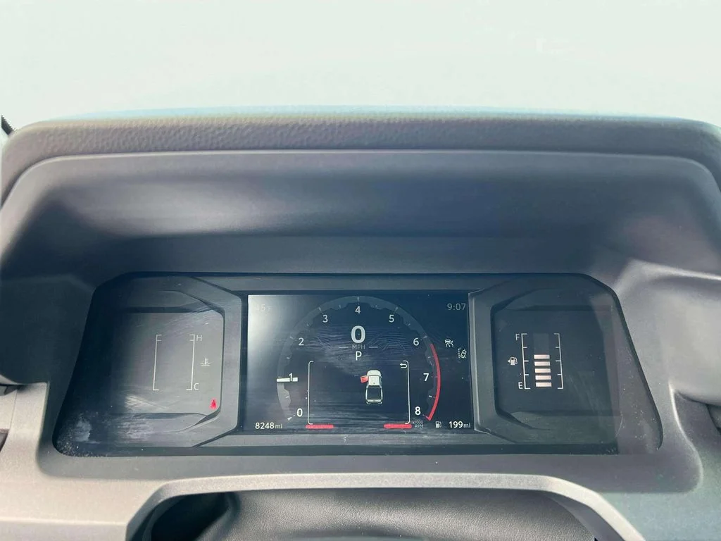 2025 Toyota Tacoma SR - Photo 16
