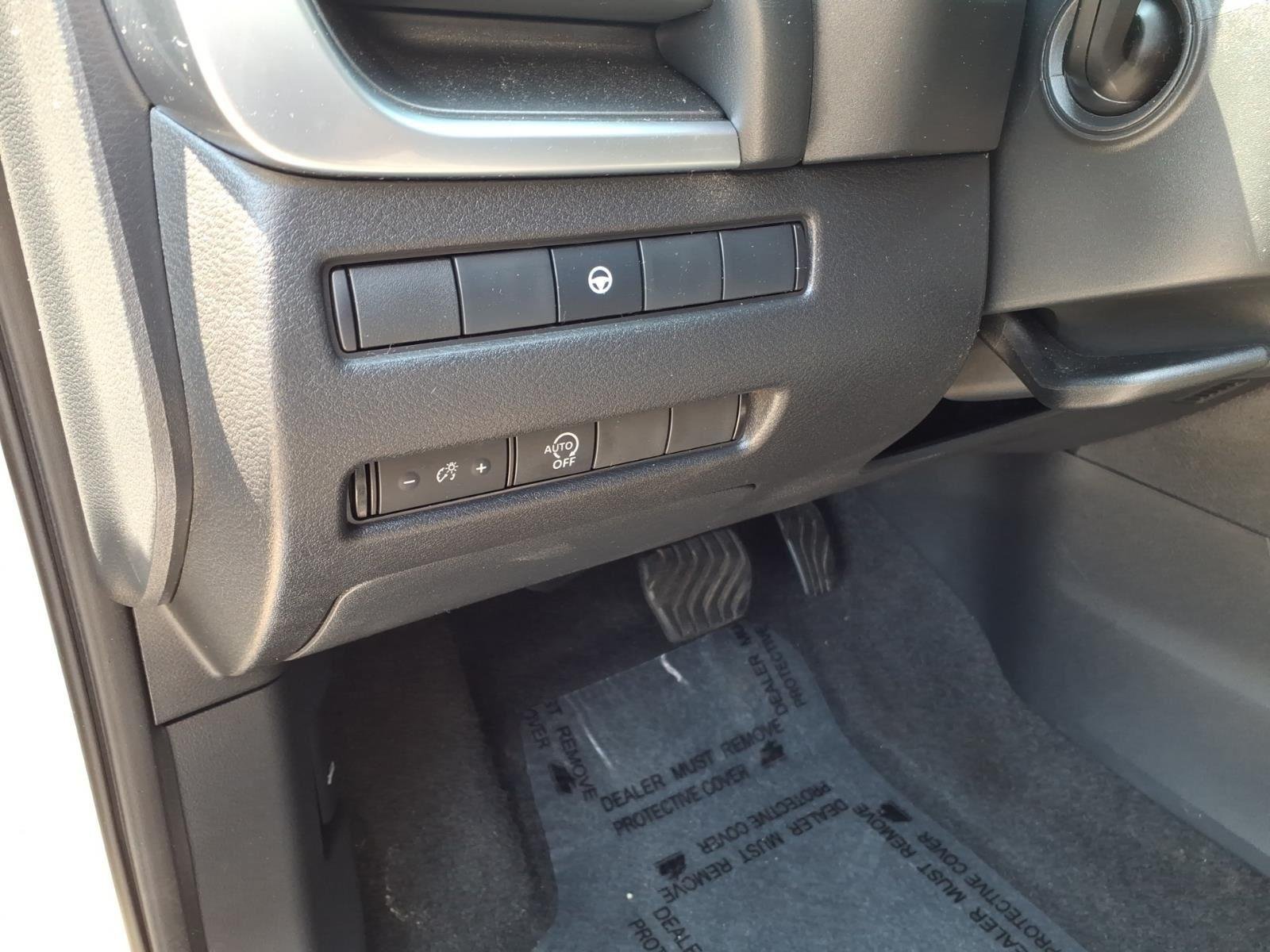 Used 2023  NISSAN SV image 26