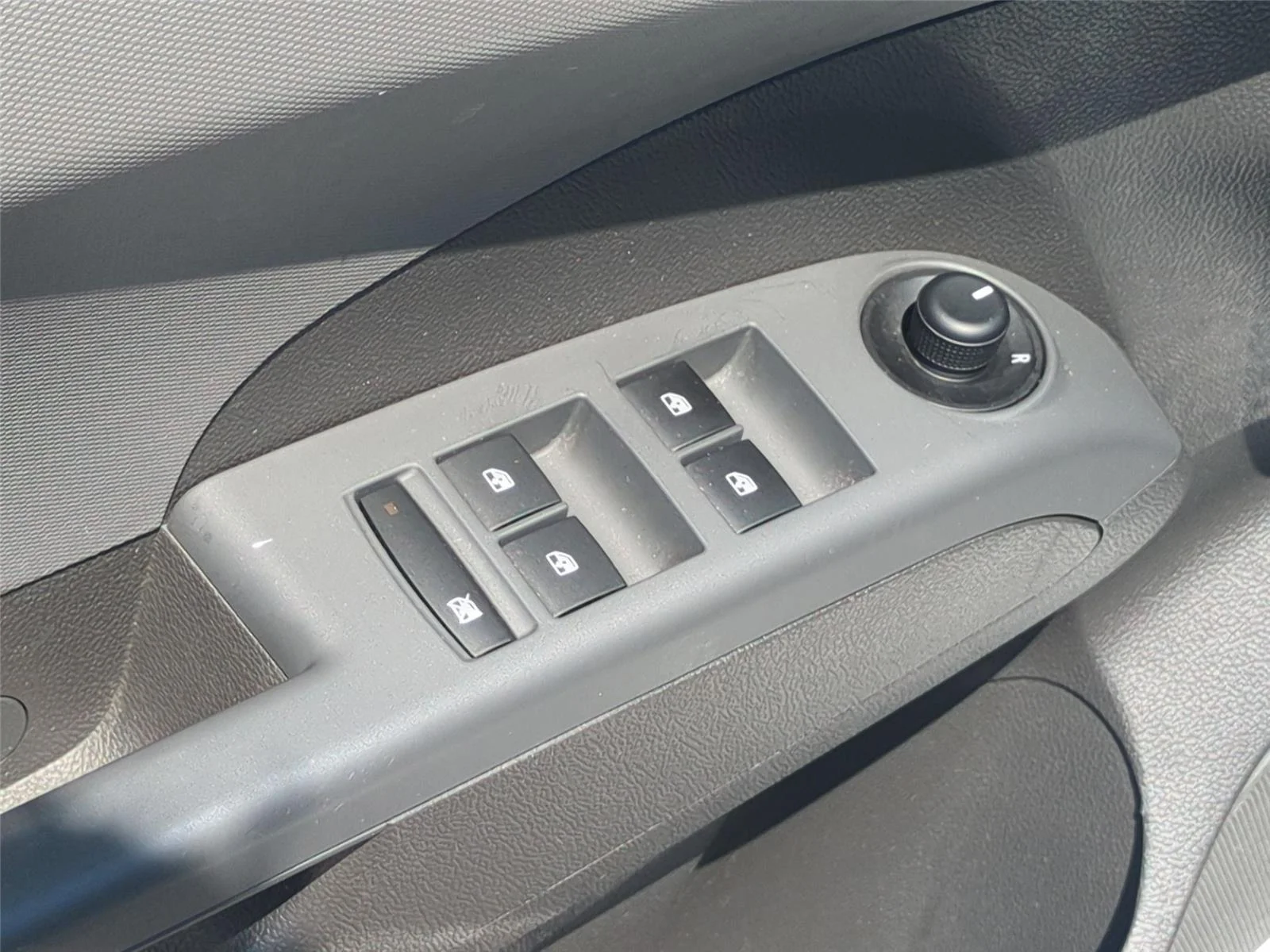 Used 2018  CHEVROLET LT image 16