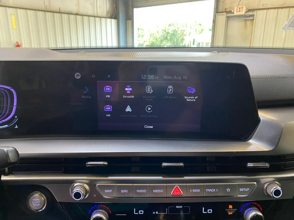 Used 2025 Silver Kia S image 40