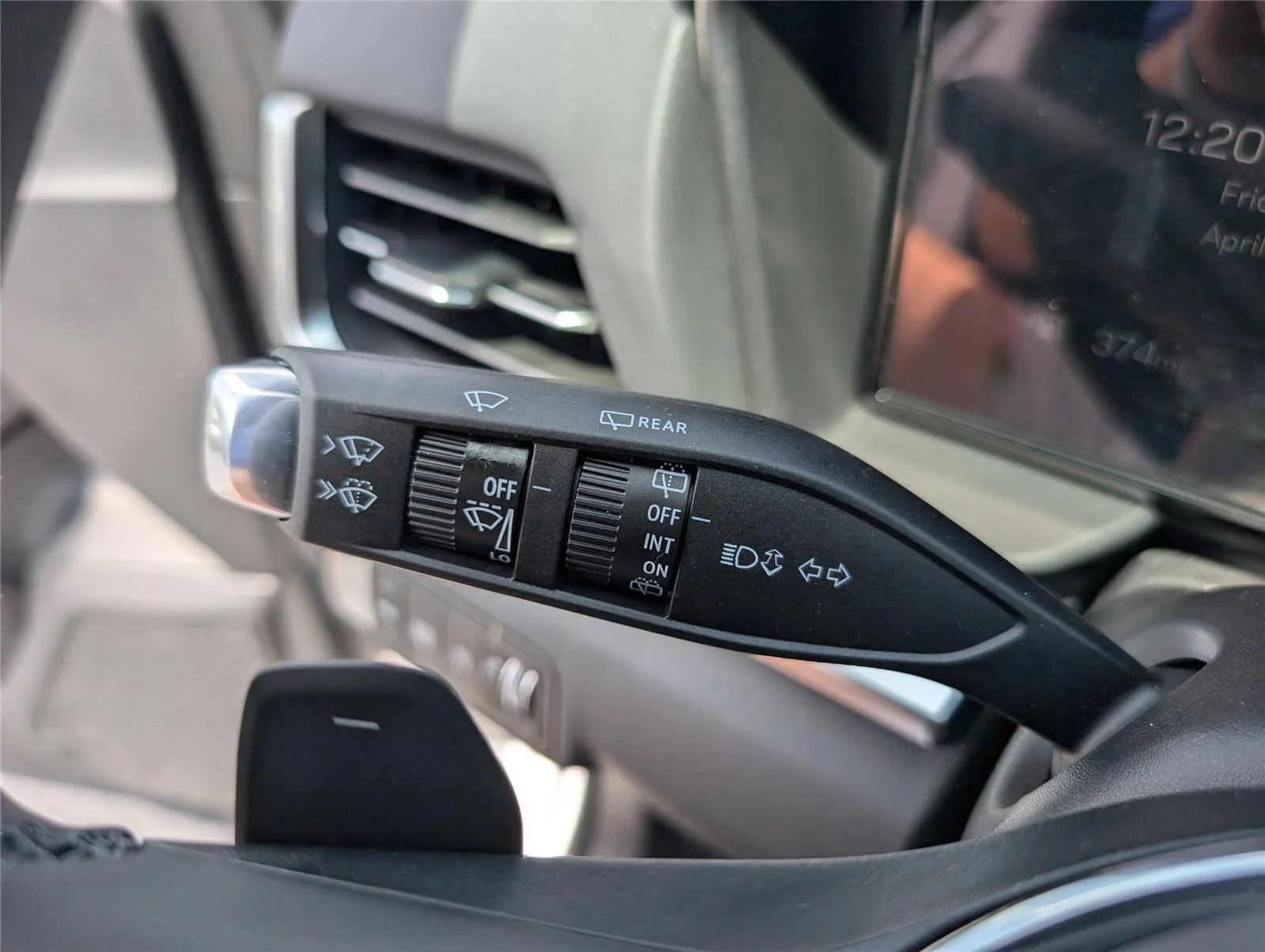 New 2026 Summit White GMC Elevation image 20