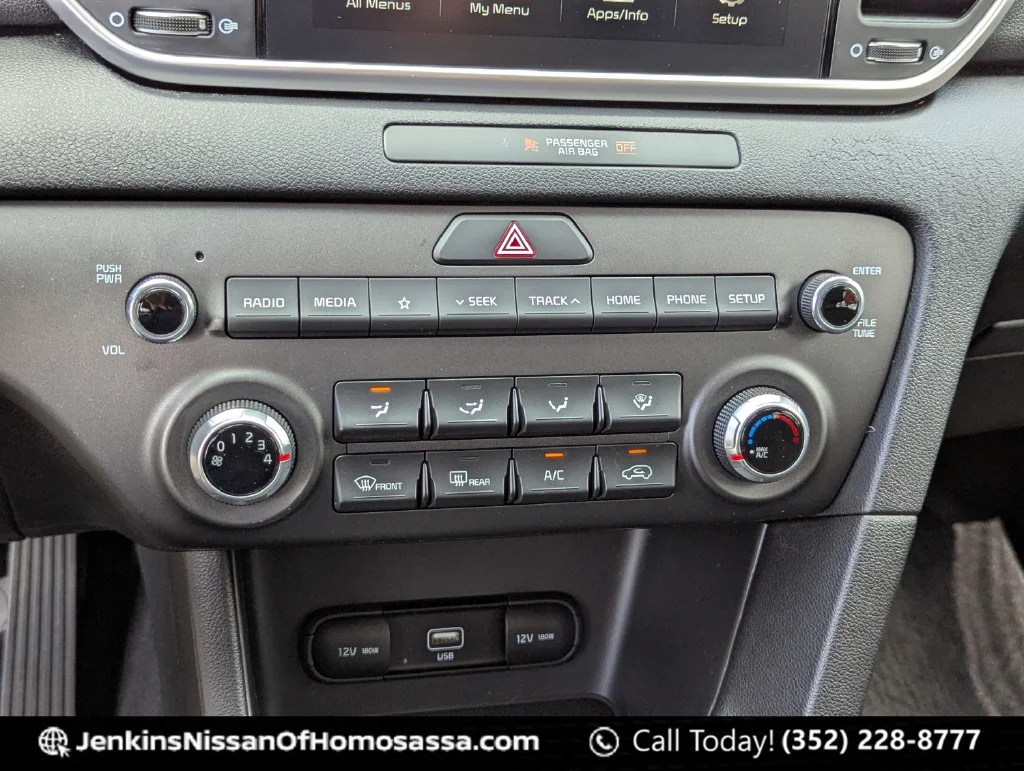 Used 2022 Silver Kia LX image 35