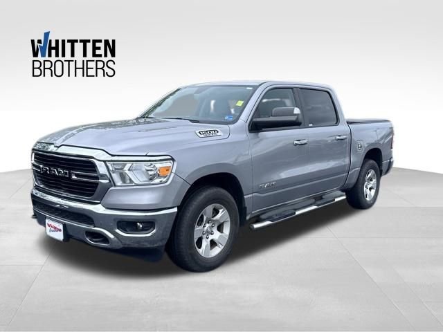 2020 RAM 1500 Big Horn/Lone Star 4x4 Crew Cab 5'7's photo