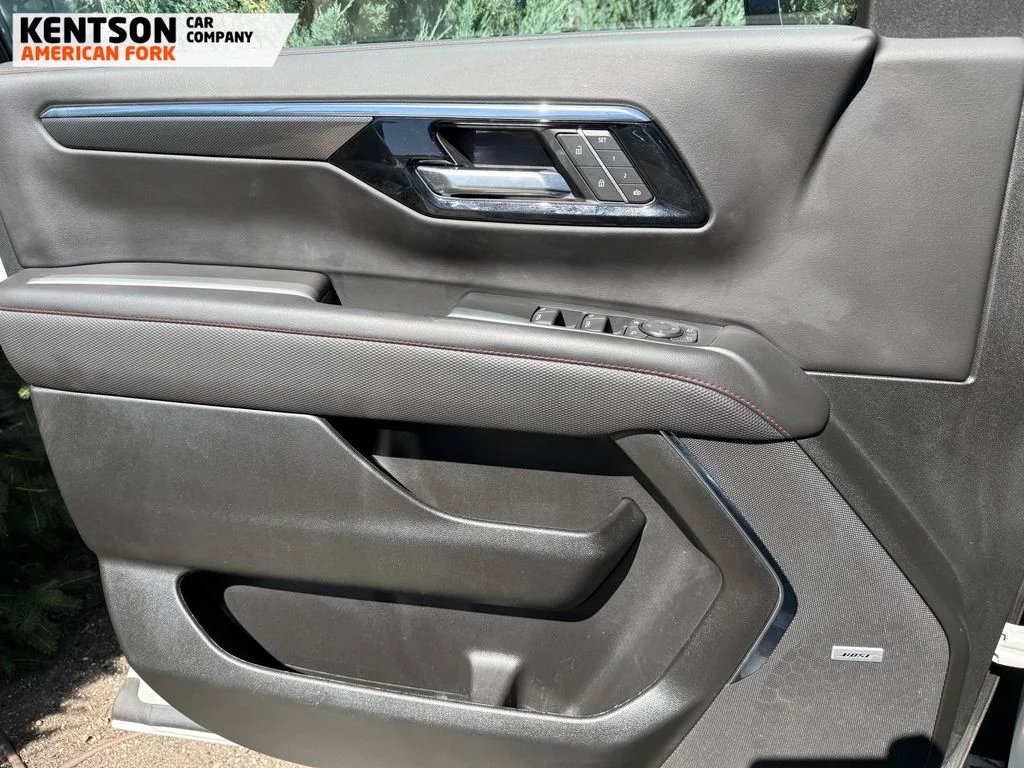 Used 2025 White Chevrolet RST image 18
