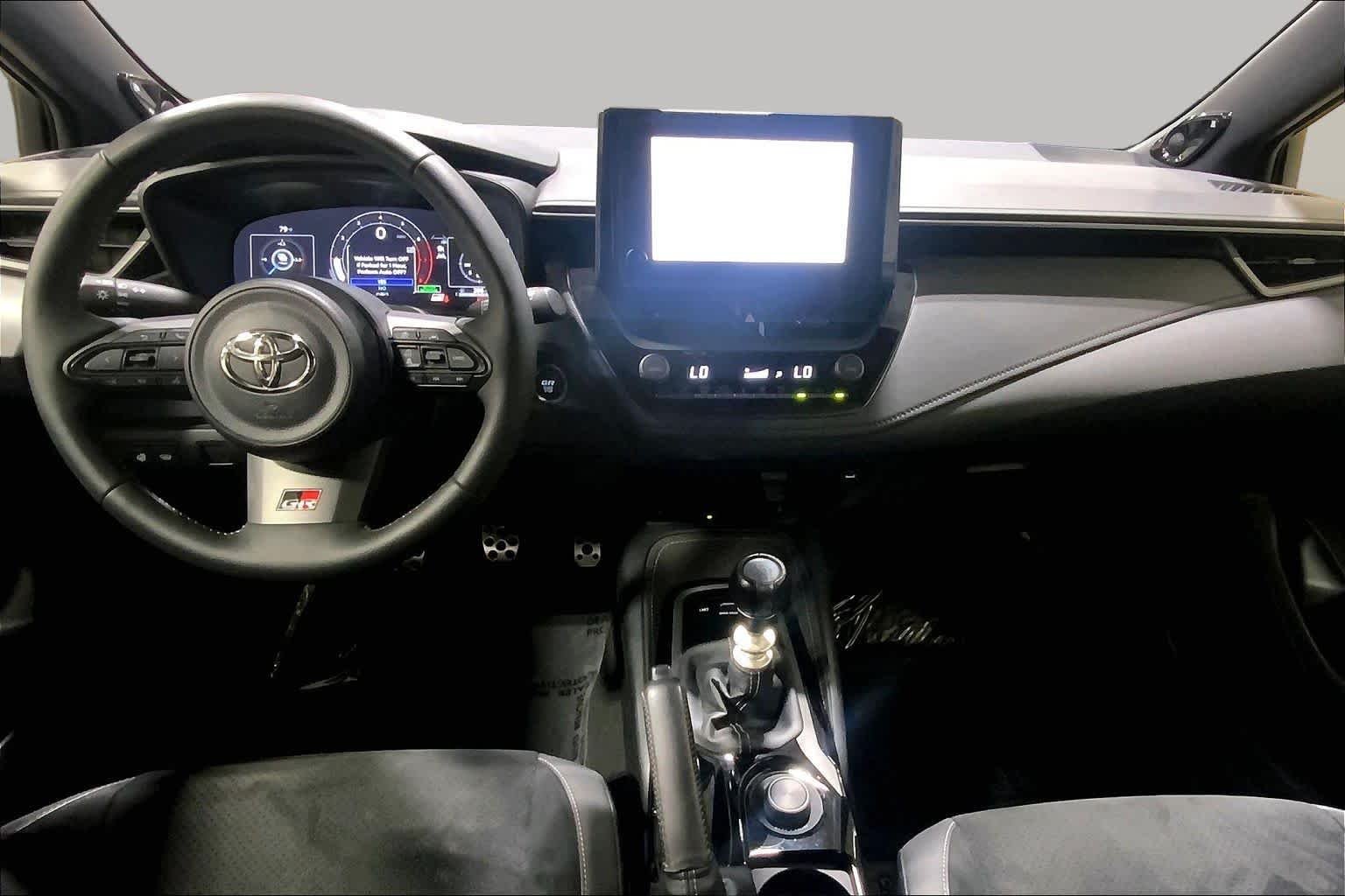 Used 2025 Ice Cap Toyota Premium image 31