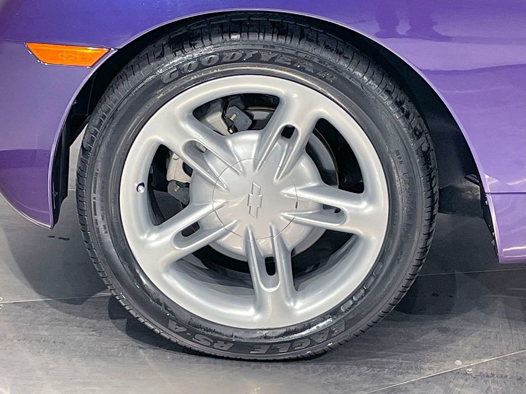 2004 Chevrolet SSR LS - Photo 9
