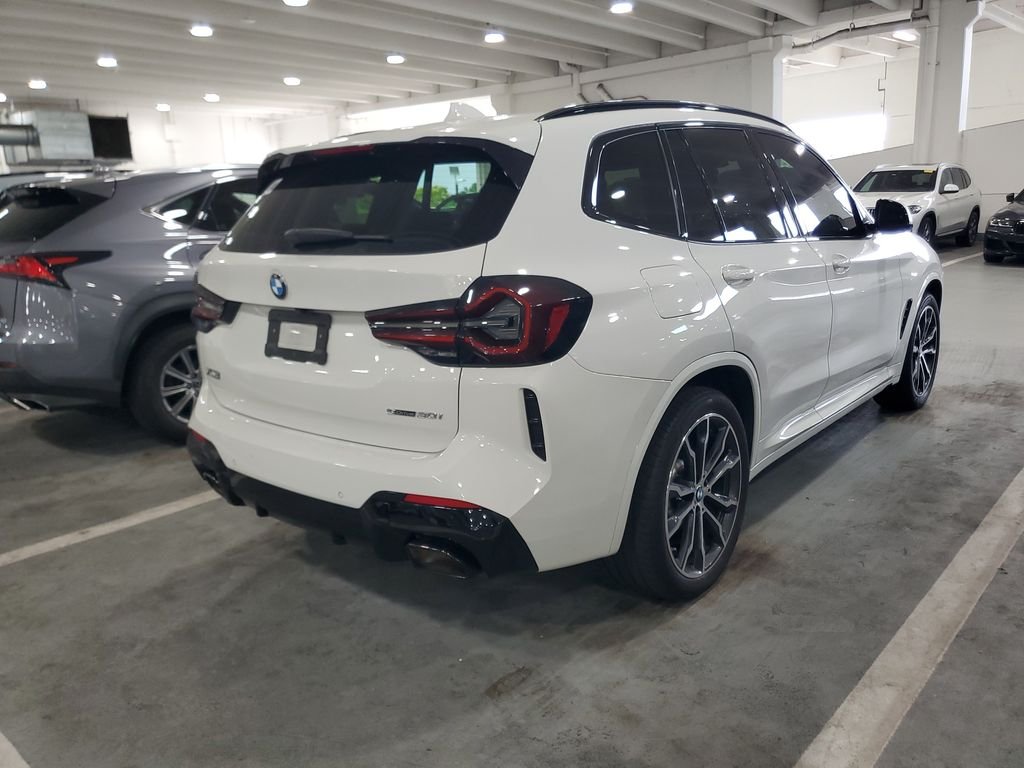Used 2023 Alpine White BMW sDrive30i image 3