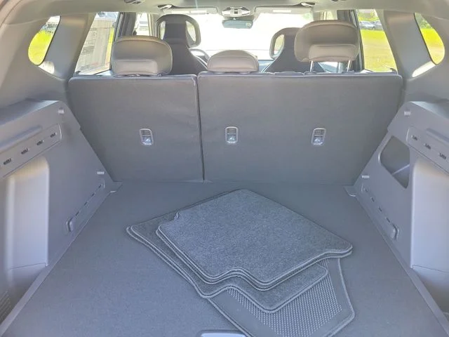 New 2027 Iceberg Green Kia X-Line S image 7