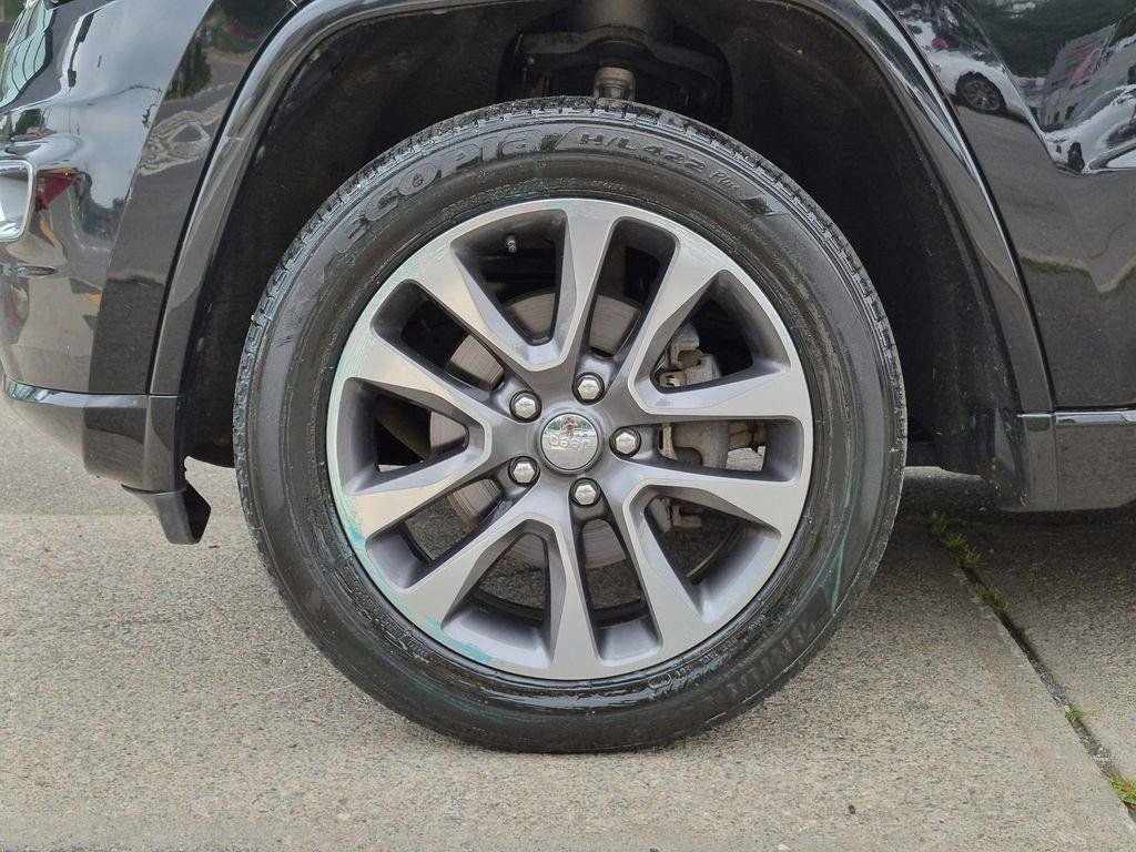 Used 2017 Black Jeep Overland image 32