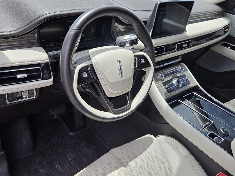 Used 2020 Black Metallic LINCOLN BLACK LABEL AWD image 11