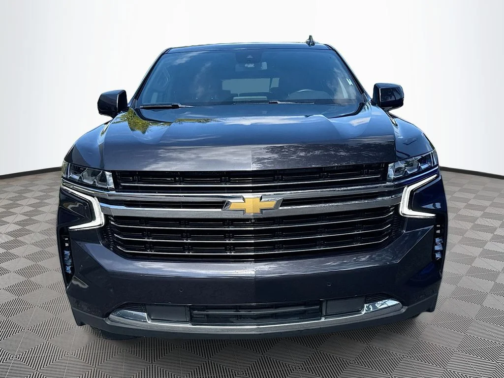 Used 2023 Gray Chevrolet LT image 2