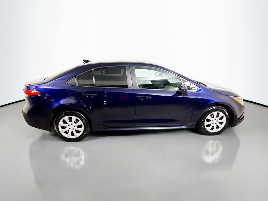 Used 2022 Blueprint Toyota LE image 8