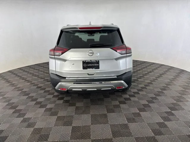 Certified Used 2022 Silver Nissan Platinum image 6