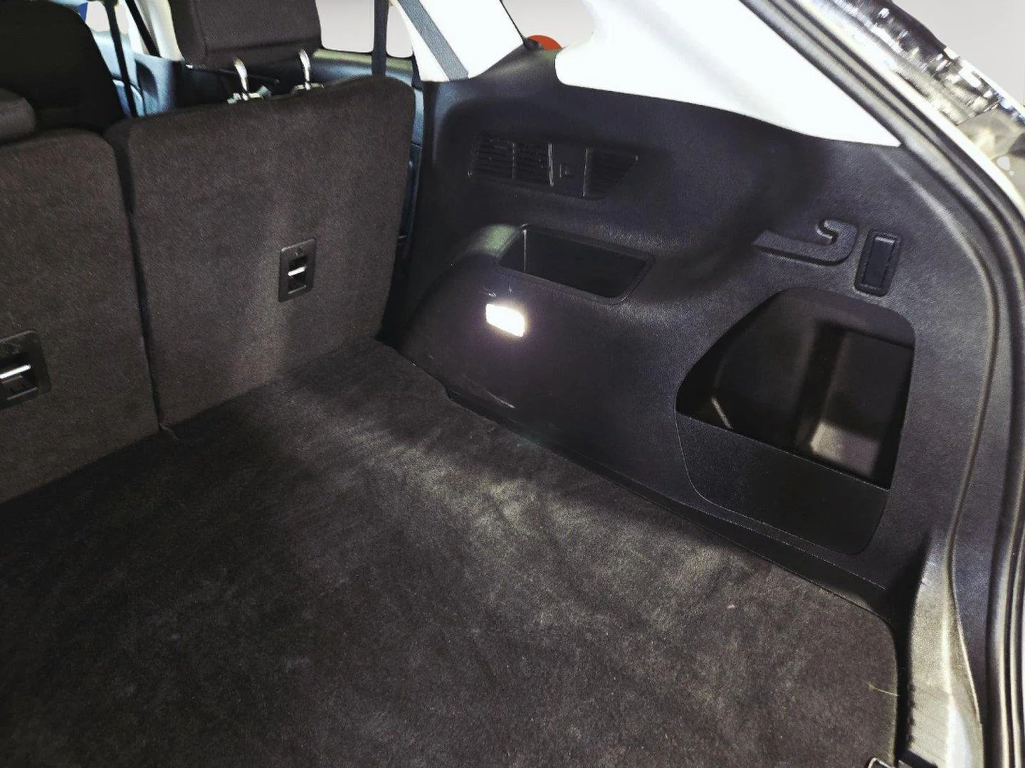 Used 2023 Agate Black Ford SE image 41