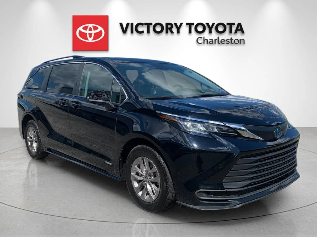 Used 2021 Black Toyota LE image 5