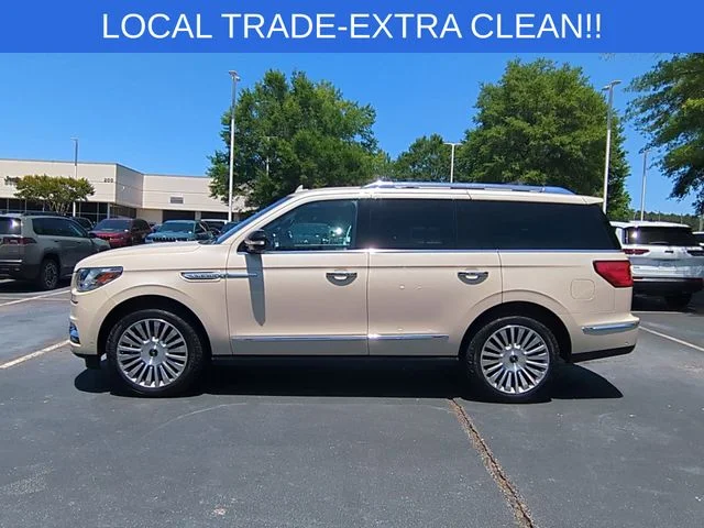 Used 2018  Lincoln Reserve image 2