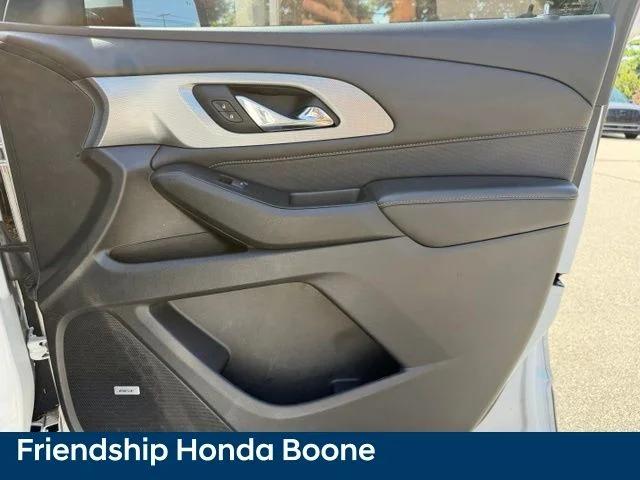 Used 2018 Beige Chevrolet Premier image 46