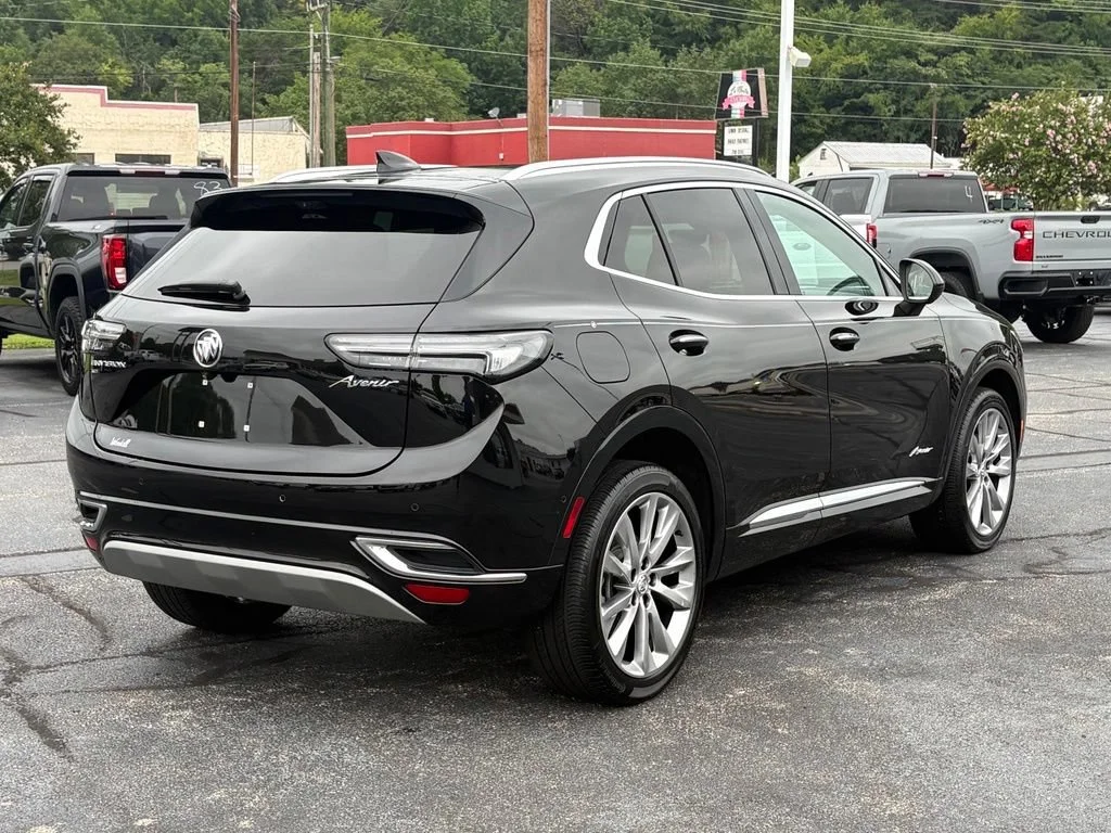 Used 2023 Ebony Twilight Metallic Buick Avenir image 9