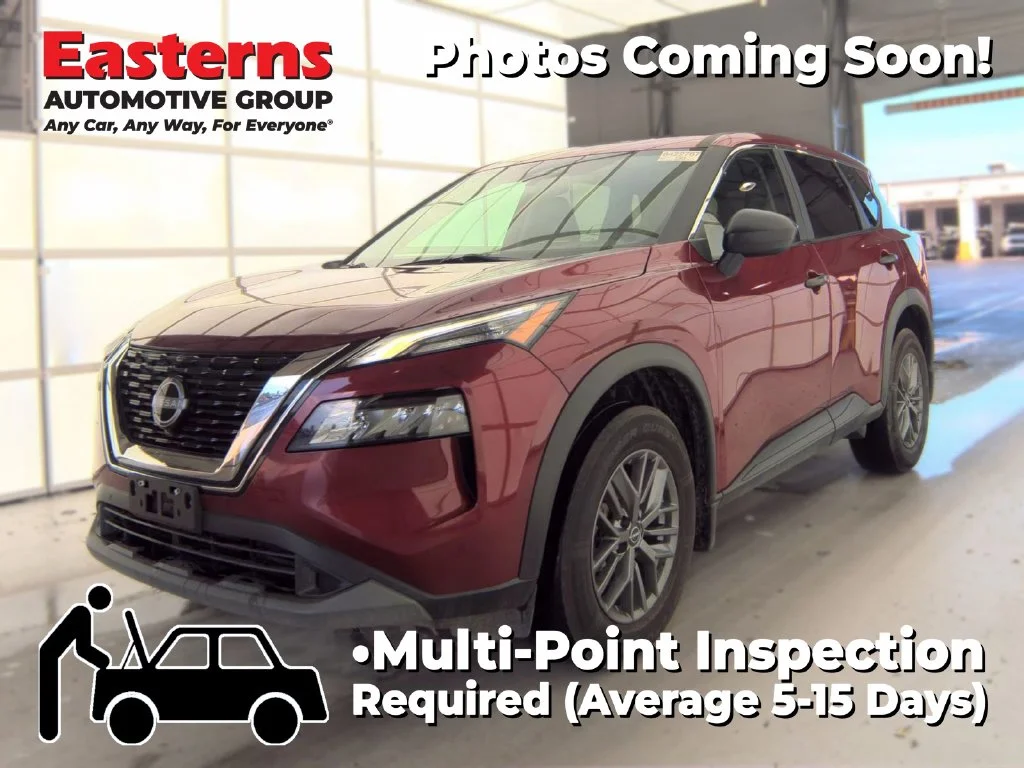 Used 2023 Red Nissan S image 1