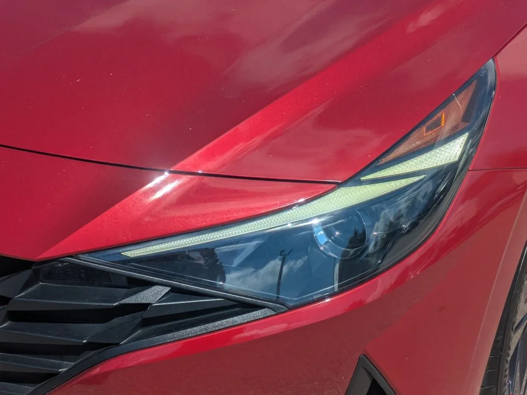 Used 2023 Red Hyundai SEL image 10