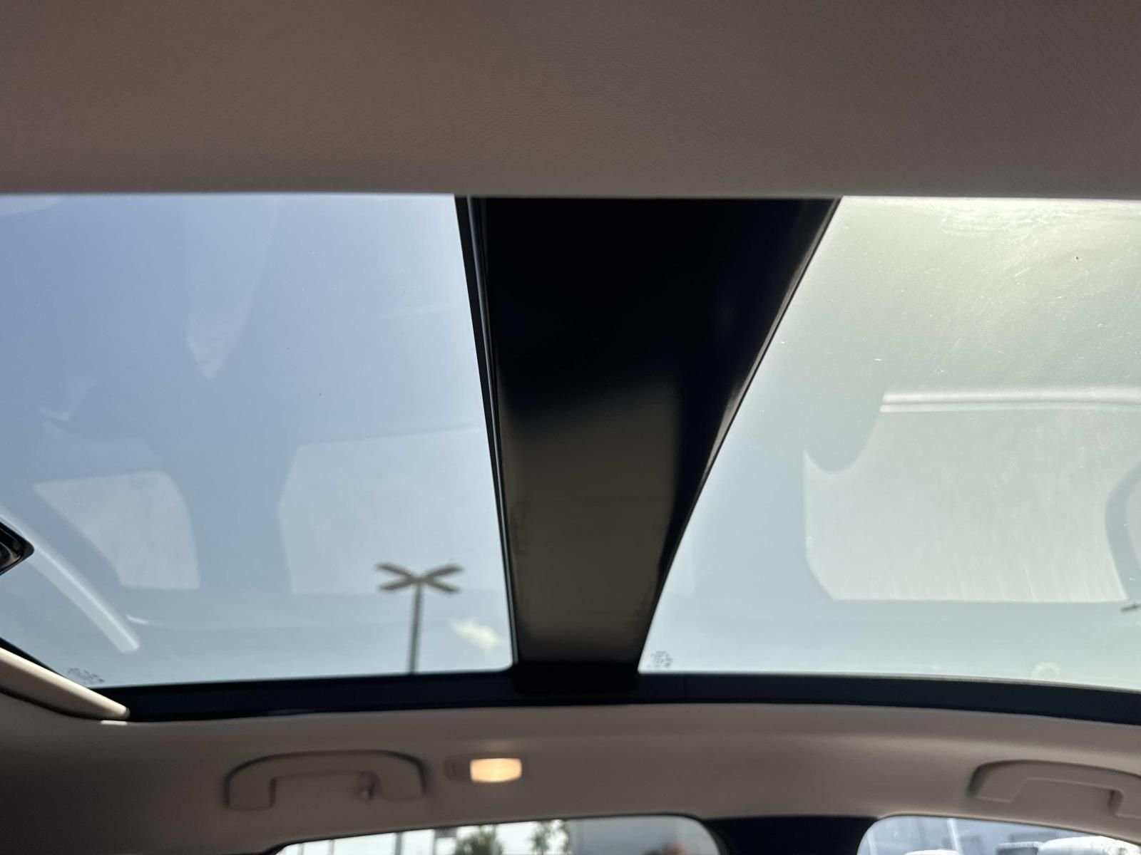 Certified Used 2023 Gray INFINITI LUXE image 13
