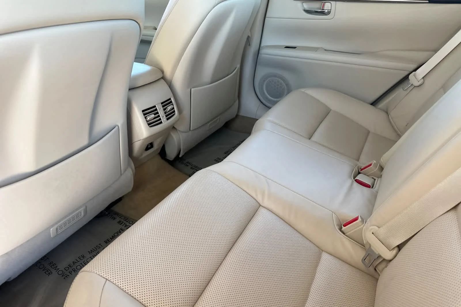 Used 2014 Matador Red Mica Lexus Hybrid image 4