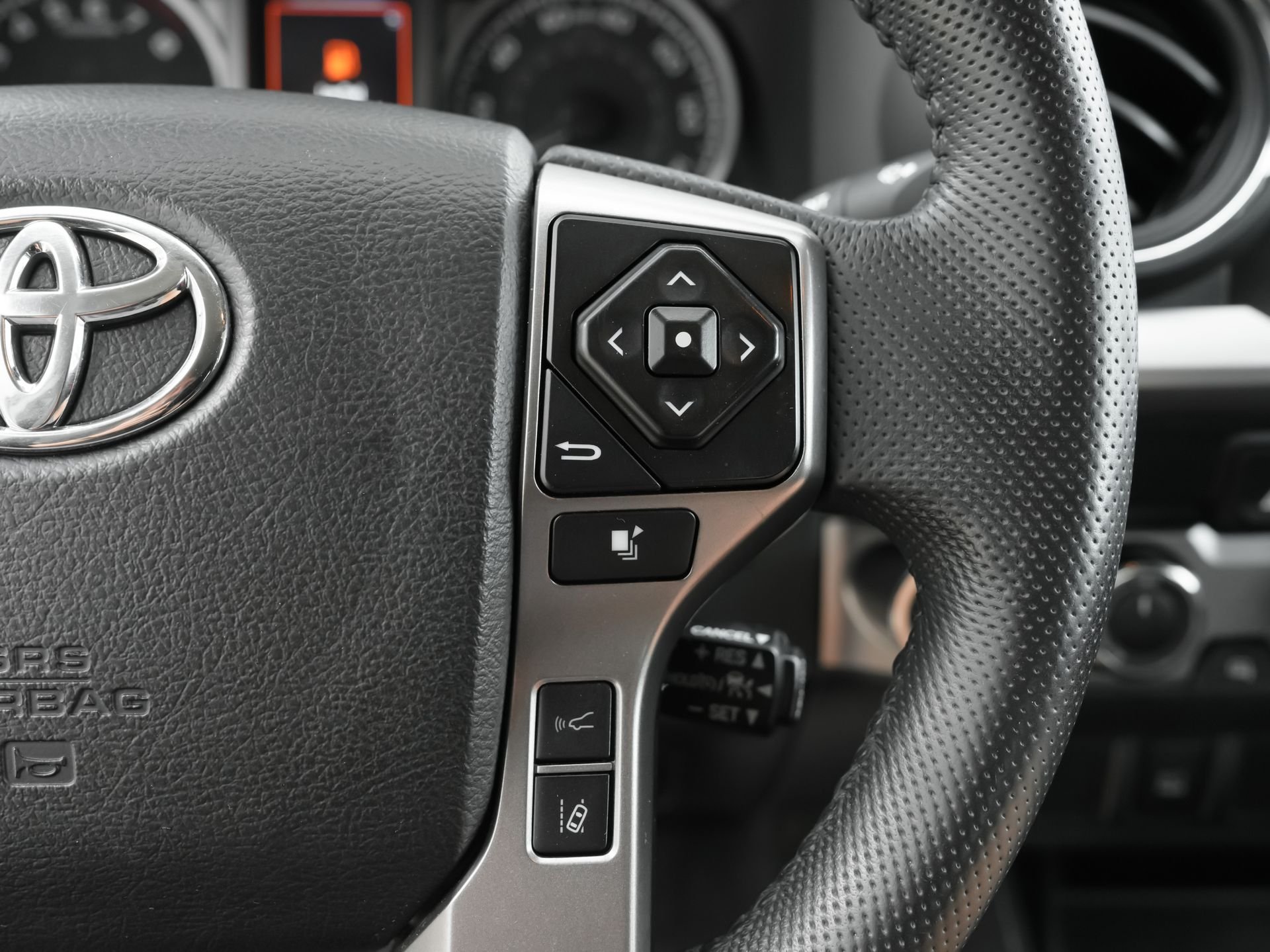 2023 Toyota Tacoma SR5 - Photo 17