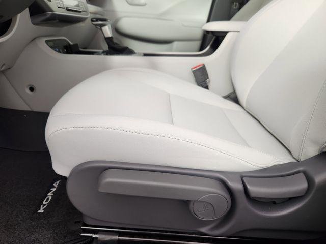 New 2026 Blue Hyundai SEL Sport AWD image 14