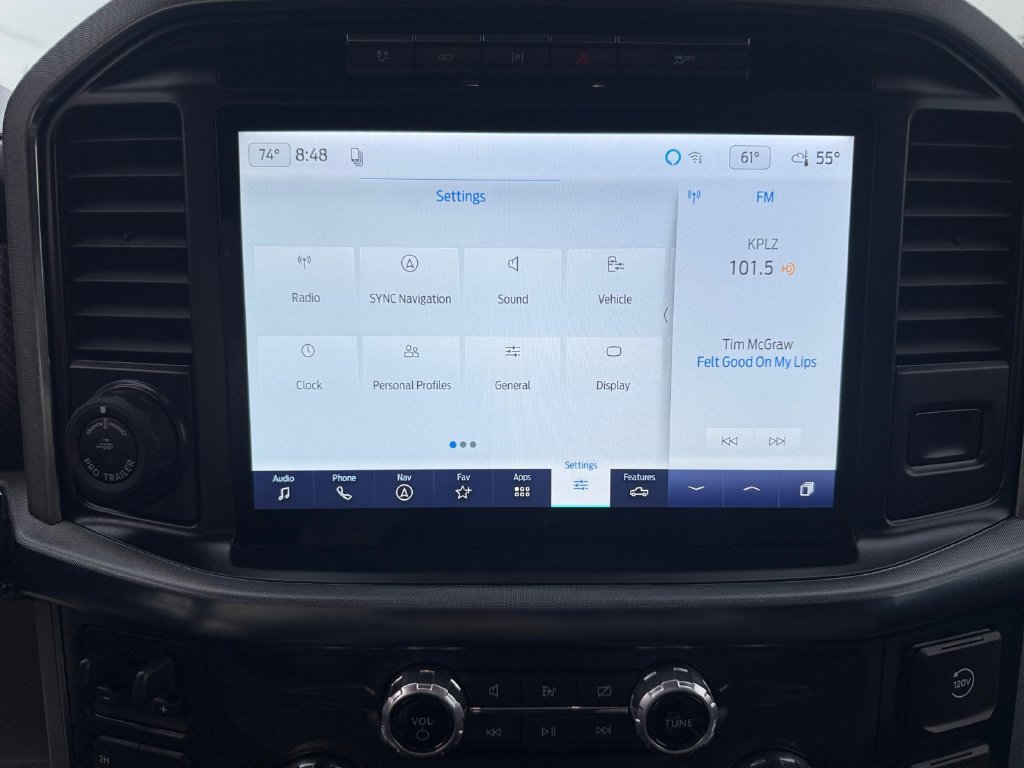 Used 2022 White Ford  image 22