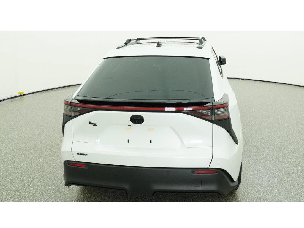 New 2026 Wind Chill Pearl Toyota XLE image 7