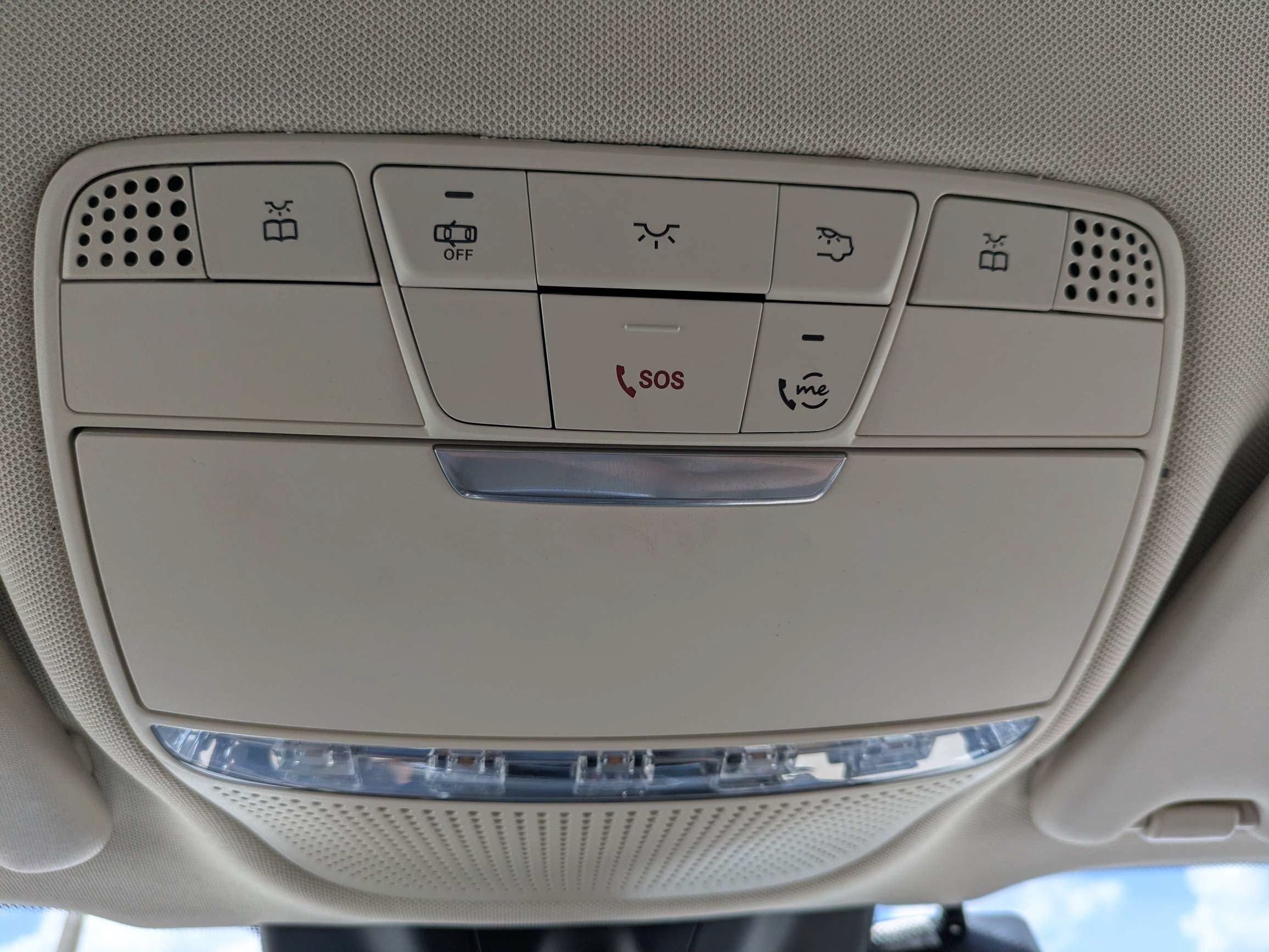 2022 Mercedes-Benz GLC GLC300 - Photo 33