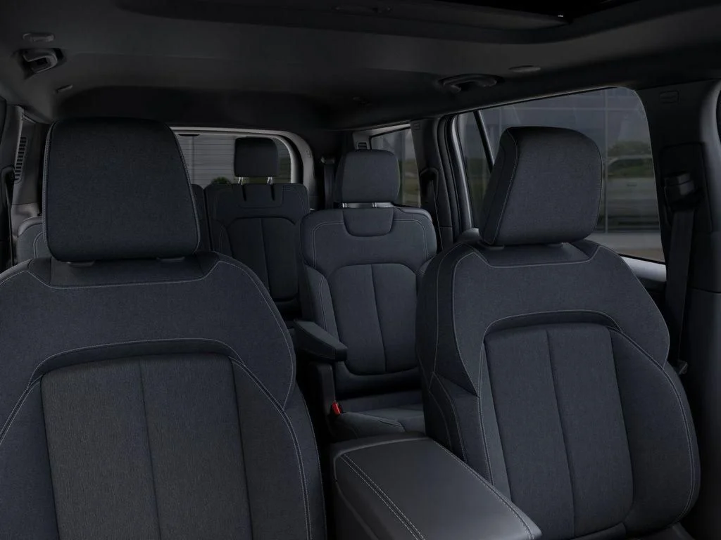 New 2025 Baltic Gray Metallic Clear-Coat Exterior Paint Jeep Laredo image 26
