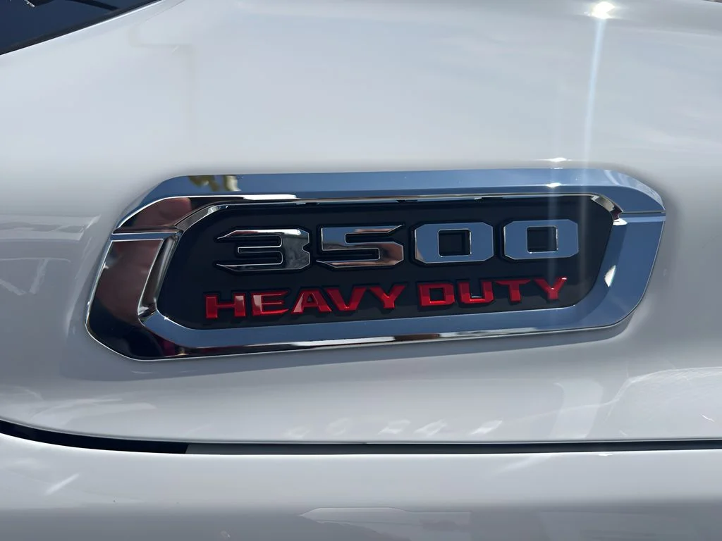 New 2026 Bright White Clear-Coat Exterior Paint RAM Laramie image 40