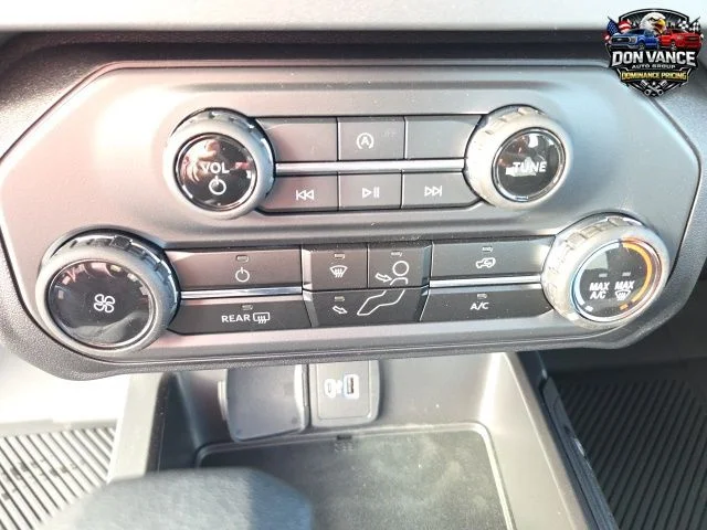 New 2025 Azure Gray Metallic Tri-Coat Ford Base image 16